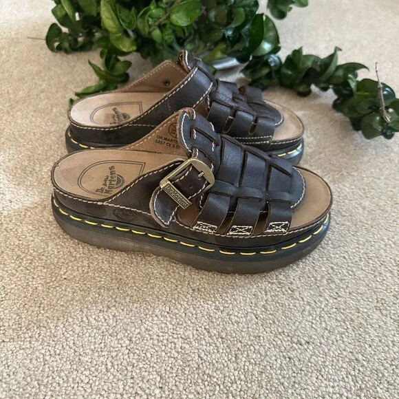 Dr. Martens VINTAGE 5A57 Slide Mule Sandal NWOT Oiled Leather Brown Women's 6 - Picture 2 of 10